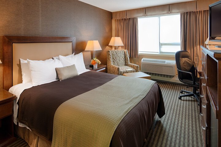 Best Western Premier Denham Inn & Suites