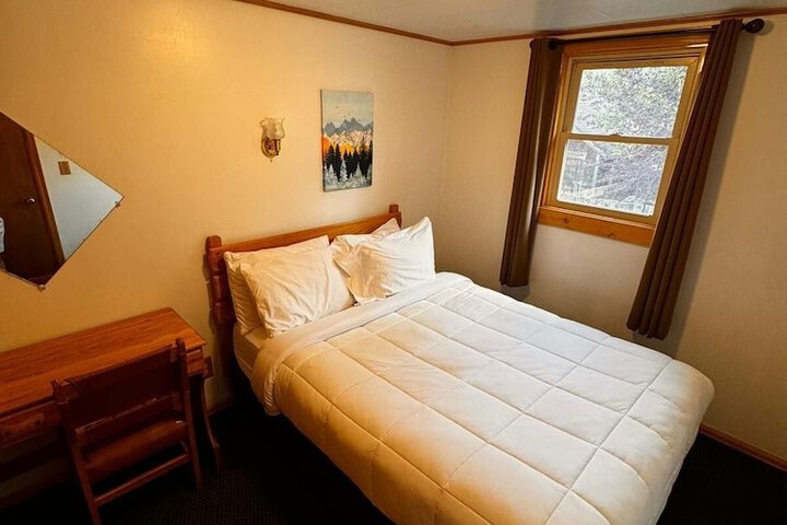 Room 28 of 70