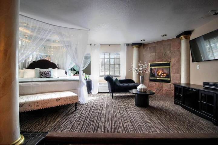 Room 33 of 60