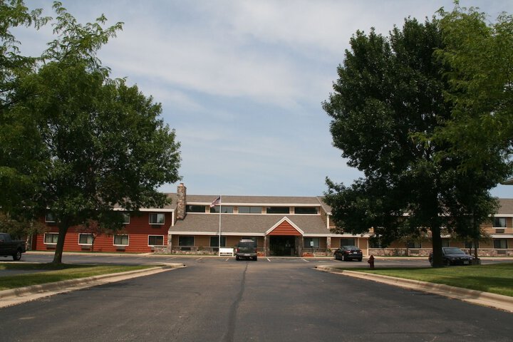 AmericInn by Wyndham Elkhorn Near Lake Geneva