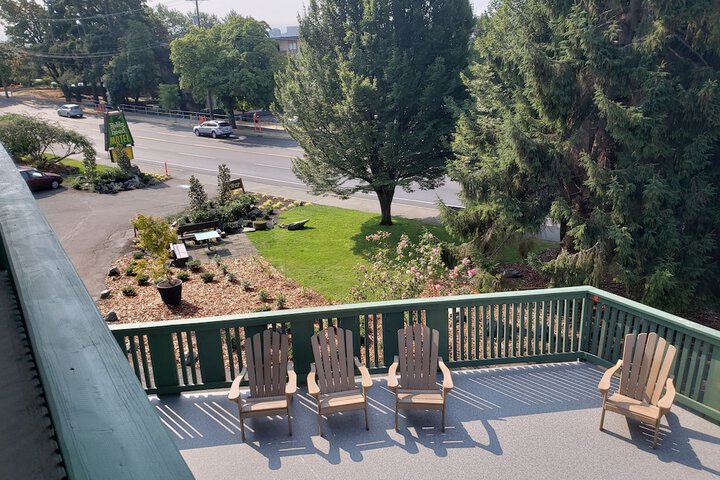Sundeck 63 of 82