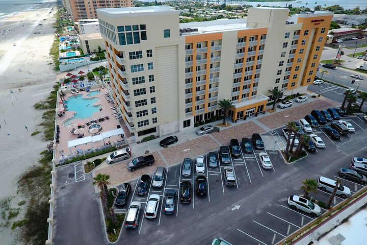 Hotel 7 of 55