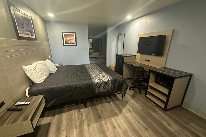 Room 29 of 37