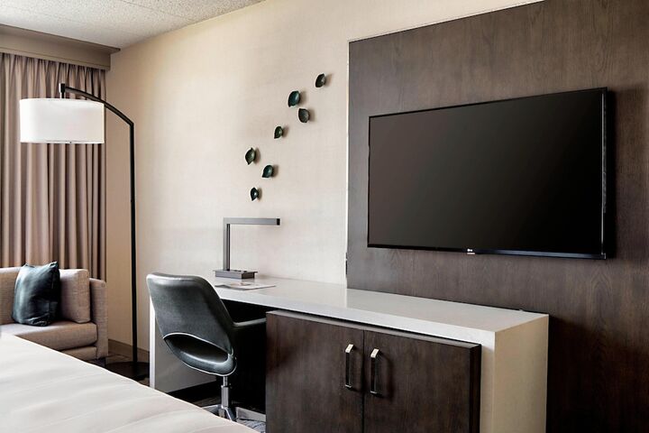 Room 42 of 132