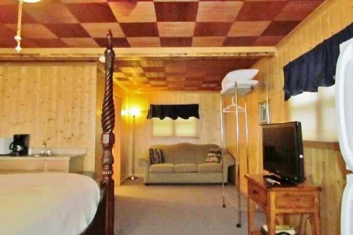 Room 18 of 59
