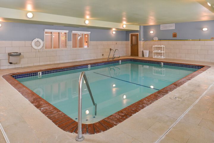 Pool 6 of 41