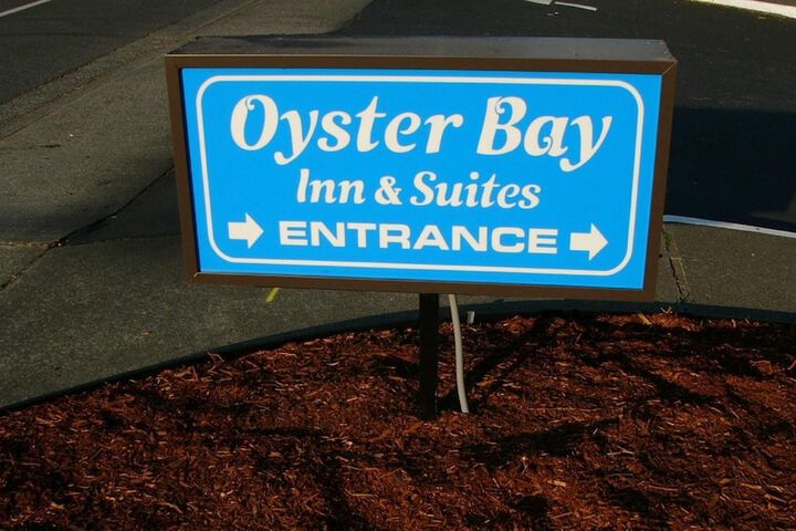Oyster Bay Inn & Suites