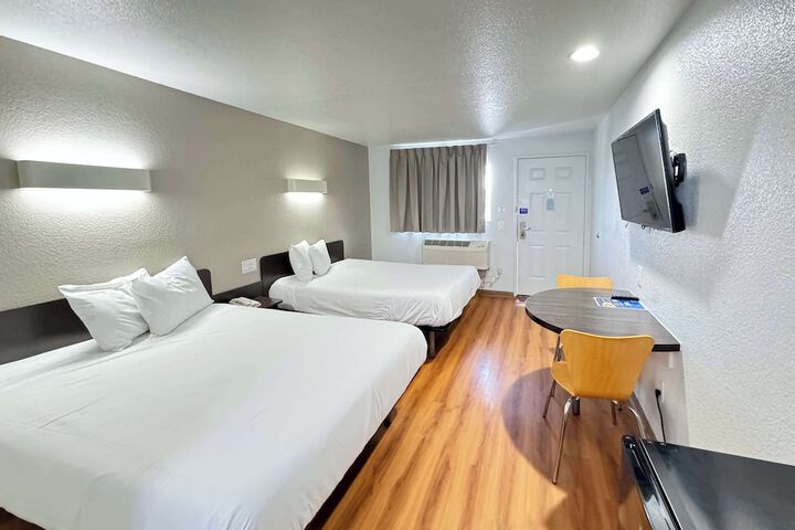 Room 43 of 45