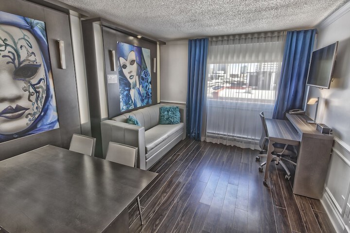 Room 42 of 127