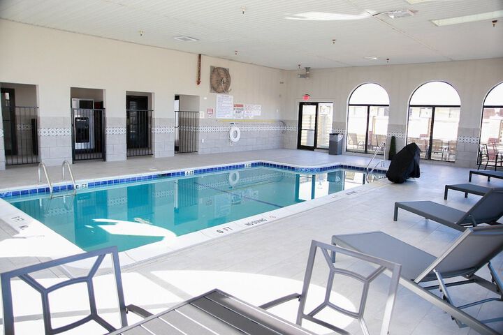 Pool 9 of 25