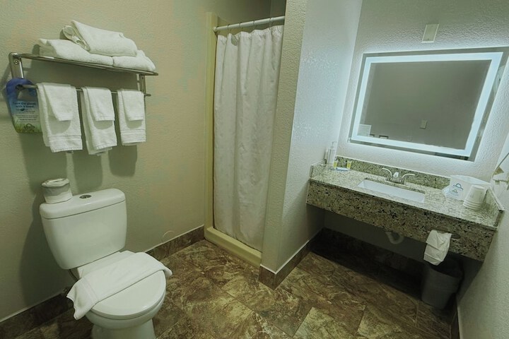 Days Inn by Wyndham Mankato