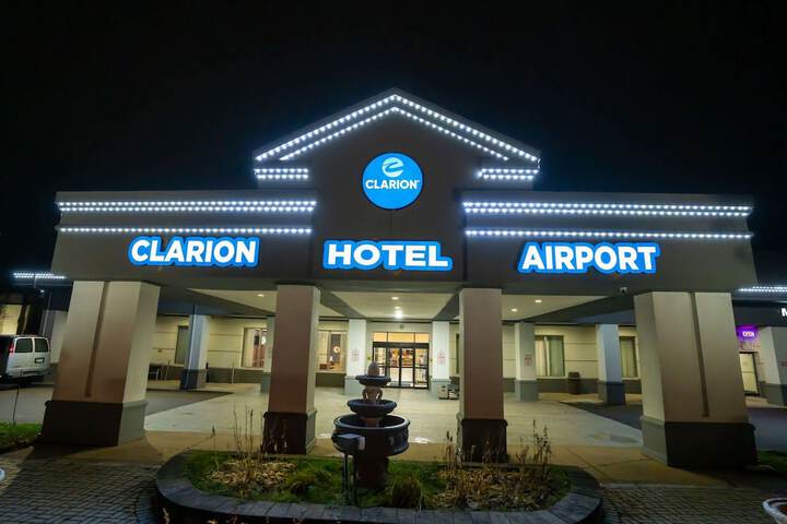 Hotel 3 of 61
