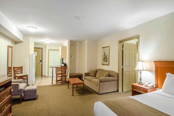 Room 48 of 65