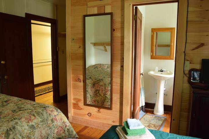 Room 26 of 156