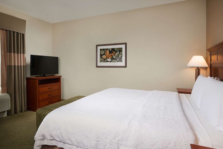 Hampton Inn & Suites Salem OR