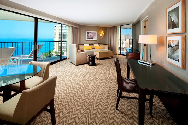 Room 103 of 282