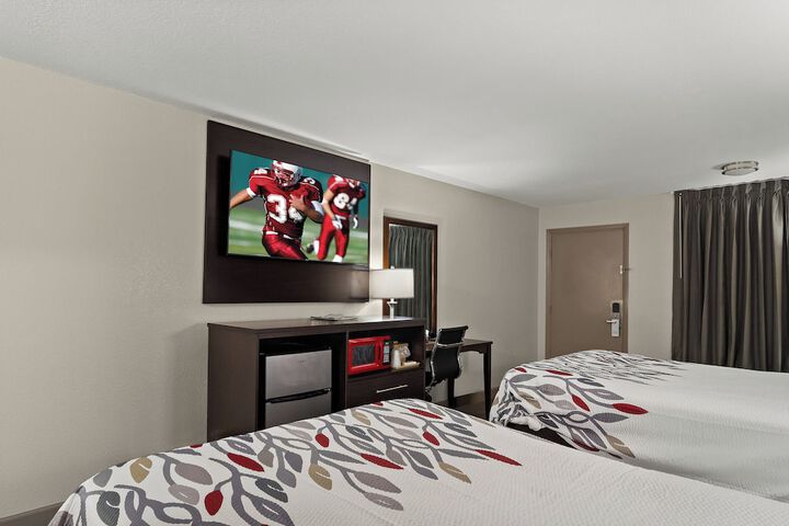 Room 10 of 26