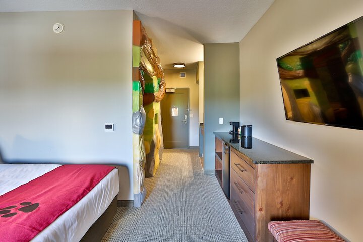 Room 46 of 94