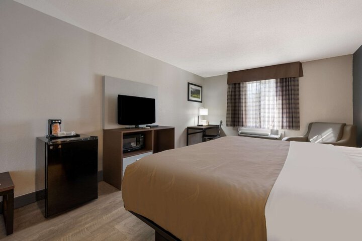 Room 20 of 37