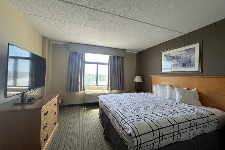Room 49 of 83