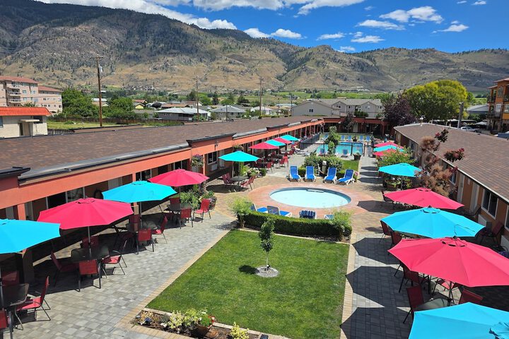 Sahara Courtyard Inn