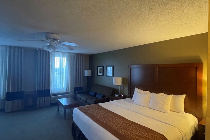 Room 26 of 46