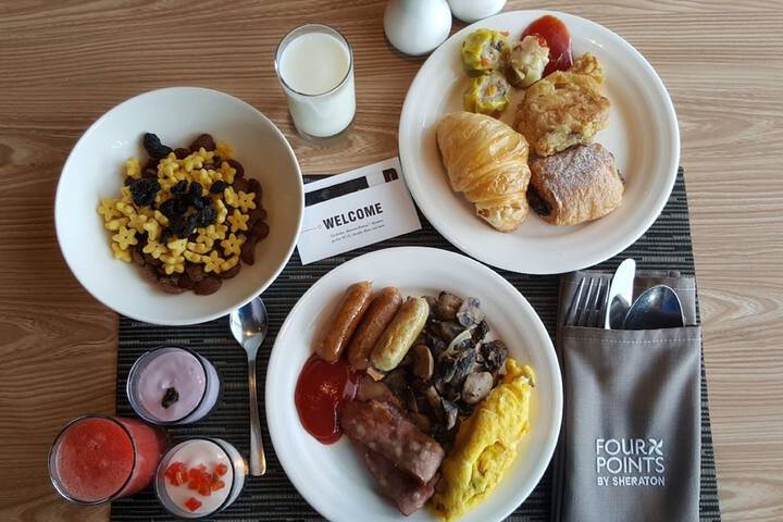Breakfast/Coffee Service 50 of 60