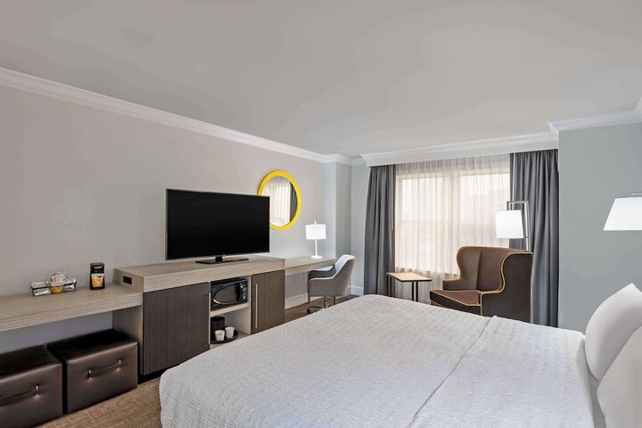 Hampton Inn & Suites Stamford
