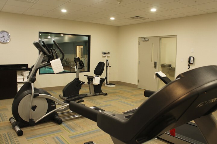 Holiday Inn Express & Suites Glasgow by IHG