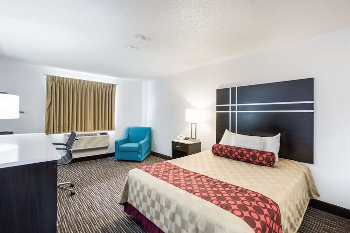Americas Best Value Inn Charlotte MI