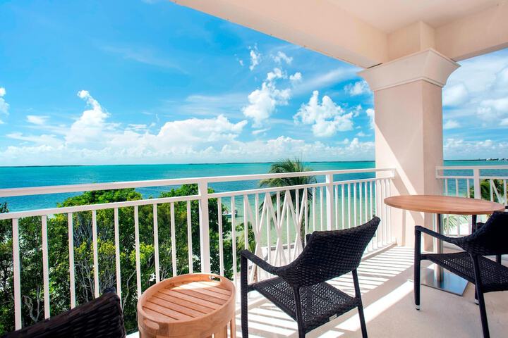 Playa Largo Resort & Spa Autograph Collection