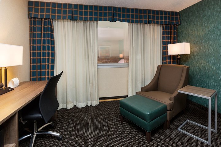 Room 22 of 36