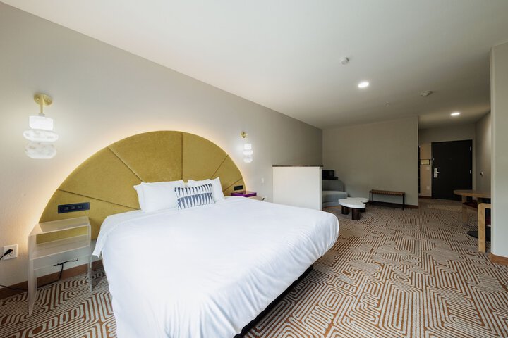 Room 14 of 43