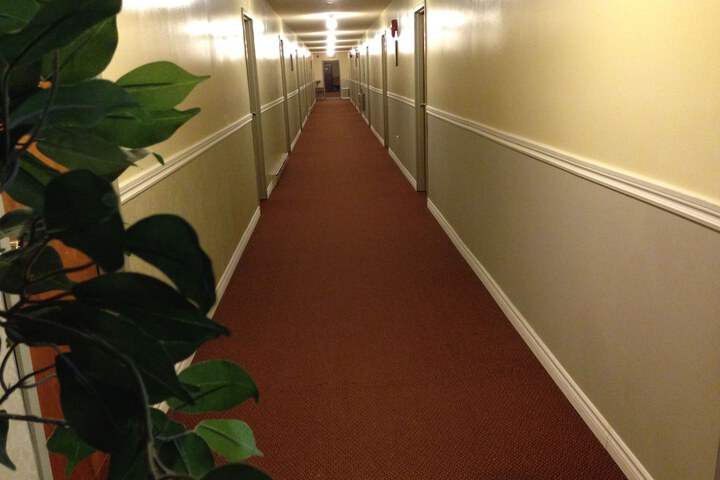 Ballroom/Hall 43 of 45
