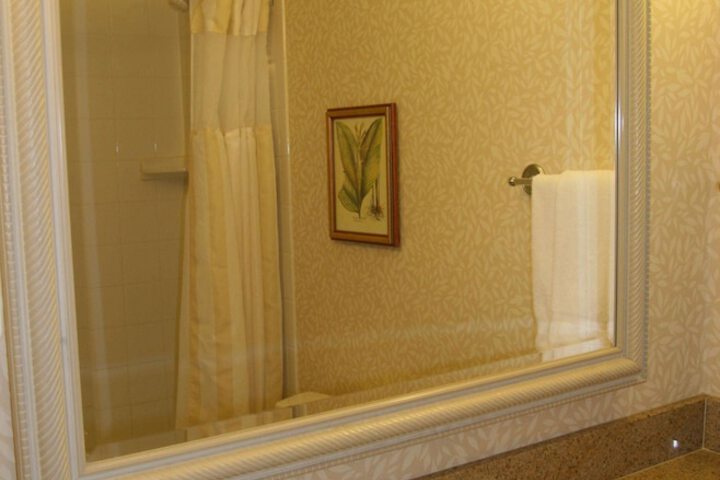Room 25 of 58