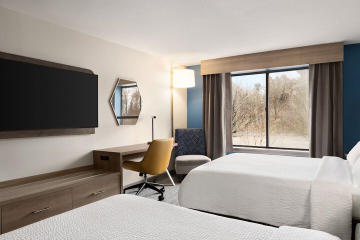 Room 17 of 42
