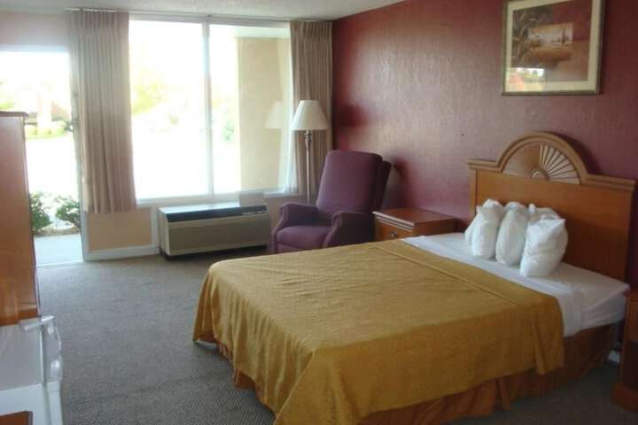 Room 18 of 35