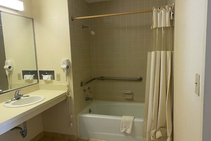 Motel 6 Sandersville GA