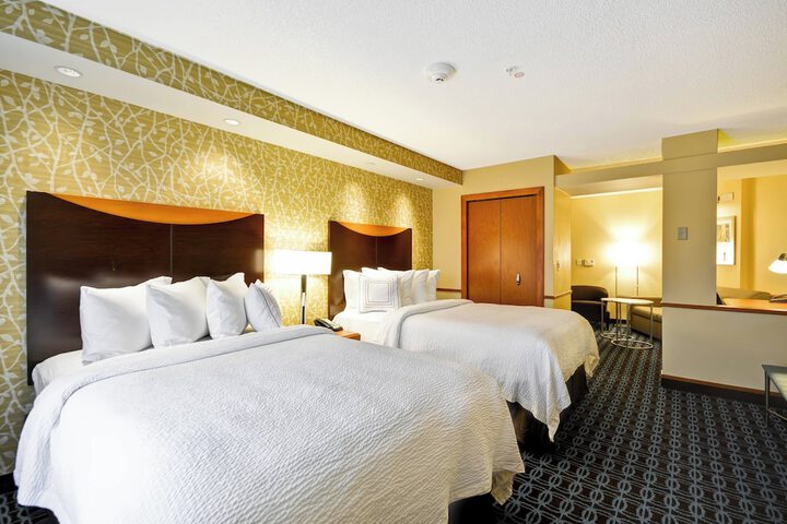 Fairfield Inn & Suites by Marriott Tampa Fairgrounds / Casino
