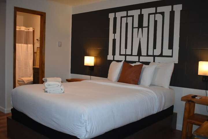 Elk Antler Inn