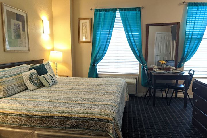 Room 22 of 37