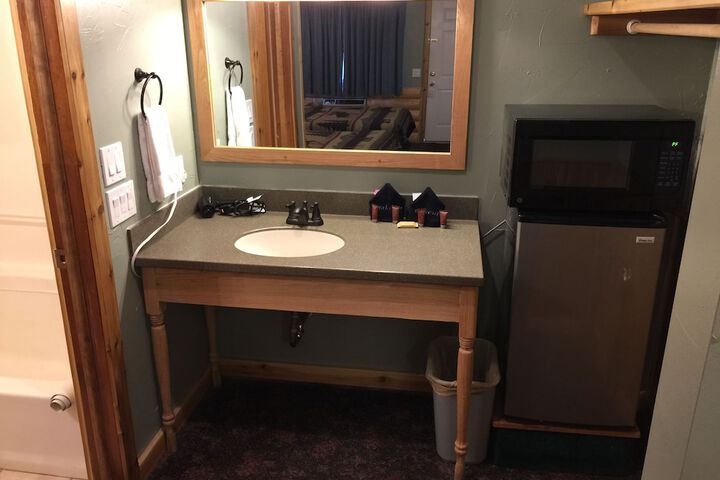 The Historic Madison Hotel Motel