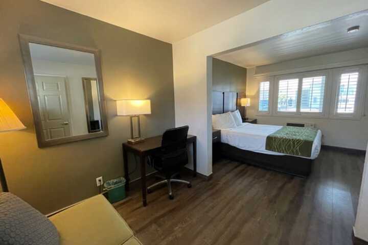 Hi View Inn & Suites