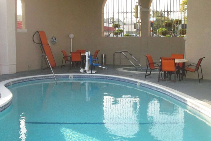 Pool 6 of 30