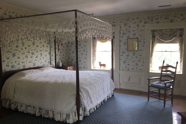 Room 20 of 33