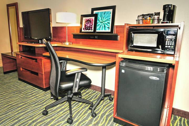 Room 12 of 20