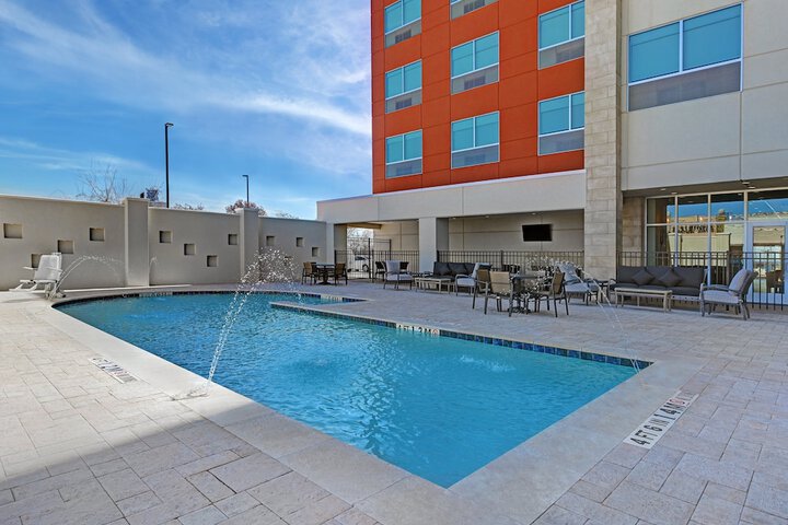 Pool 13 of 56