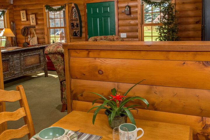 Goldmoor Inn