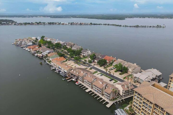Cape Terrace Waterfront Oasis