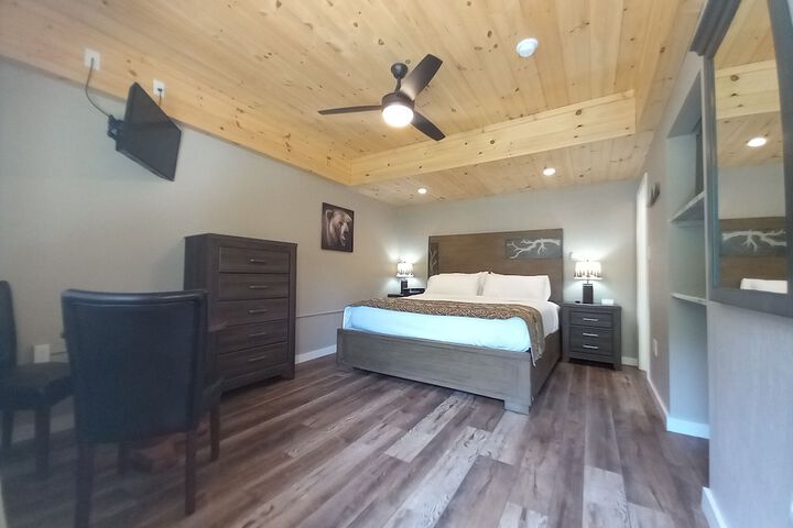 The Carter Lodge on the River